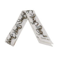 Load image into Gallery viewer, HERMES Twilly horse of freedom White/Vert Deugli/BronzeH063803S Silk100%