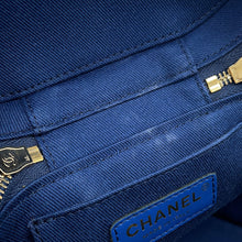 将图像加载到图库查看器中,CHANEL Matelasse Denim Vanity NavyAS1336 Denim