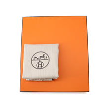Load image into Gallery viewer, HERMES Neo Garden Green Pantan Togo Leather Size 23