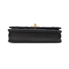 将图像加载到图库查看器中,CHANEL CC Logo Chain Wallet BlackAP3938 Shiny Lambskin/Enamel