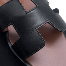 Load image into Gallery viewer, HERMES Oran Sandals Black/Brown Box Calf Leather Size 37H