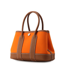 Load image into Gallery viewer, HERMES Neo Garden Feu/Gold Toile Officier Negonda Leather Size 23