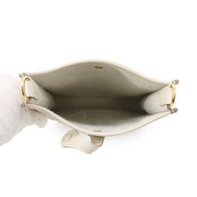 Load image into Gallery viewer, HERMES Evelyne Long Amazon Craie Taurillon Clemence Size TPM