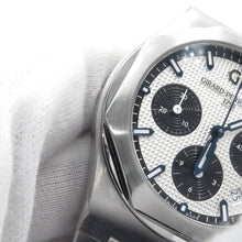将图像加载到图库查看器中,GIRARD-PERREGAUX Laureato Chronograph Stainless Steel Silver Dial81020-11-131-11A
