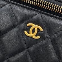 将图像加载到图库查看器中,CHANEL Matelasse Ball Chain Vanity Bag BlackAP2303-B18602-94305 Lambskin