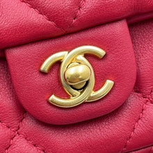 Load image into Gallery viewer, CHANEL Matelasse ChainClutch Bag RedAP2271 Lambskin