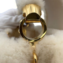 Load image into Gallery viewer, LOUIS VUITTON Capsnow Capucines CreamM26324 Shearling