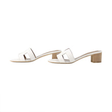 Load image into Gallery viewer, HERMES Oazis Sandals White Calf Leather Size 36