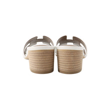 Load image into Gallery viewer, HERMES Oazis Sandals White Calf Leather Size 36
