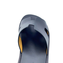 Load image into Gallery viewer, HERMES Izmir Sandals Black Calf Leather Size 40