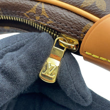 将图像加载到图库查看器中,LOUIS VUITTON loop BeigeM81098 Monogram