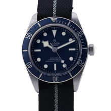 将图像加载到图库查看器中,TUDOR Black Bay 58 Stainless Steel Fabric Blue Dial79030B