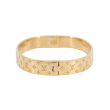 Load image into Gallery viewer, LOUIS VUITTON Cuff nanogram Size M GoldM00252 Monogram・Pattern Metal