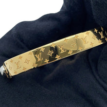 Load image into Gallery viewer, LOUIS VUITTON Cuff nanogram Size M GoldM00252 Monogram・Pattern Metal