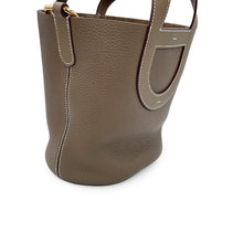 Load image into Gallery viewer, HERMES In the loop Etoupe Taurillon Clemence Swift Leather Size 18