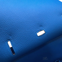 Load image into Gallery viewer, HERMES Jypsiere Blue Hydra Taurillon Clemence Size 34