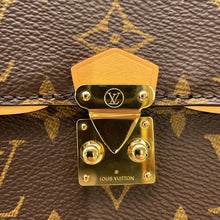 将图像加载到图库查看器中,LOUIS VUITTON Pochette Camille BrownM13566 Monogram