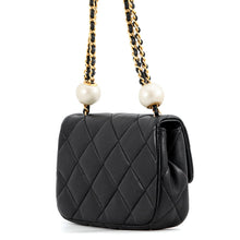 将图像加载到图库查看器中,CHANEL Matelasse Mini Flapback BlackAS4868 Lambskin