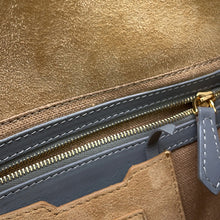 将图像加载到图库查看器中,FENDI bucket Multicolor8BR600 Leather