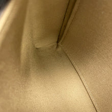 将图像加载到图库查看器中,LOUIS VUITTON Pochette Felicy Tourterelle ClaimsM82610 Monogram Empreinte