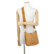Load image into Gallery viewer, HERMES Evelyne3 Sesame Taurillon Clemence Size 23