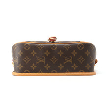 将图像加载到图库查看器中,LOUIS VUITTON Diane NM FuchsiaM46049 Monogram Size PM