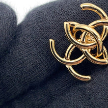Load image into Gallery viewer, CHANEL Double CC Logo EarringsABH787 Metal