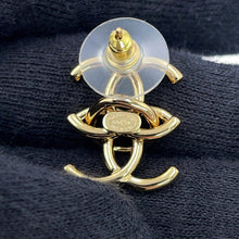将图像加载到图库查看器中,CHANEL Double CC Logo EarringsABH787 Metal