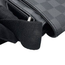 将图像加载到图库查看器中,LOUIS VUITTON District NoirN41260 Damier Graphite Size PM