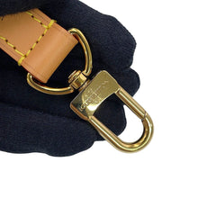 将图像加载到图库查看器中,LOUIS VUITTON loop BeigeM81098 Monogram