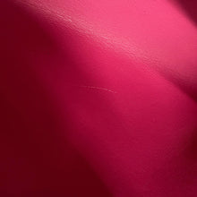 Load image into Gallery viewer, LOUIS VUITTON Capucines NoirM48864 Taurillon Leather Size MM