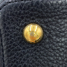 Load image into Gallery viewer, LOUIS VUITTON Capucines NoirM48864 Taurillon Leather Size MM