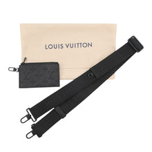 将图像加载到图库查看器中,LOUIS VUITTON Gaston Wearable Wallet NoirM81115 Monogram Shadow