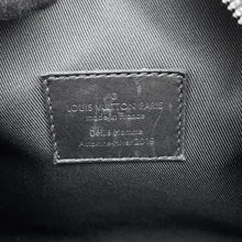 Load image into Gallery viewer, LOUIS VUITTON Soft Trunk Noir/Righe RainbowM30341 Taiga Leather