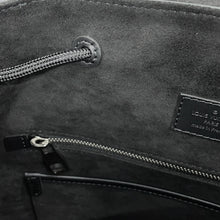 将图像加载到图库查看器中,LOUIS VUITTON Christopher NoirM50158 Epi Leather Size PM