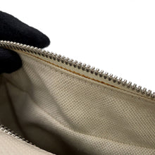 Load image into Gallery viewer, GUCCI GG Embossed Shoulder Ivory626363 Leather