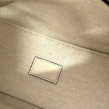 Load image into Gallery viewer, GUCCI Cherie Line 2-way Handbag White715771 Leather