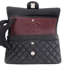 Load image into Gallery viewer, CHANEL Matelasse WChainW Flap ChainShoulder BlackA01112 Lambskin Size 25