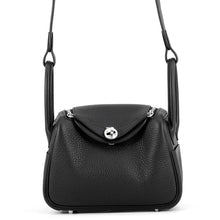 将图像加载到图库查看器中,HERMES Lindy Black Taurillon Clemence Size Mini