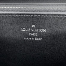 将图像加载到图库查看器中,LOUIS VUITTON Zippy Wallet NoirM61867 Monogram Mahina