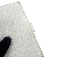 将图像加载到图库查看器中,LOUIS VUITTON LV Vertical Wallet Compact Optical WhiteM82998 Calf Leather