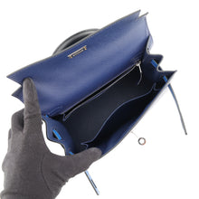 Load image into Gallery viewer, HERMES Kelly Sellier tricolor Blue Saphir/Blue France/Black Epsom Size 25