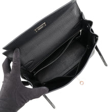 Load image into Gallery viewer, HERMES Kelly Retourne Black Togo Leather Size 28