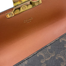 将图像加载到图库查看器中,CELINE Triomphe ChainShoulder Bag Tan197992DQW 04LU PVC