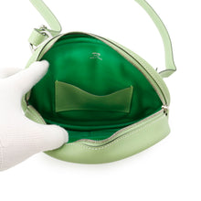 将图像加载到图库查看器中,HERMES In the Loop Verso Vert Cricket / Bamboo Swift Leather