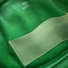 Load image into Gallery viewer, HERMES In the Loop Verso Vert Cricket / Bamboo Swift Leather
