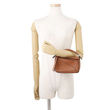 将图像加载到图库查看器中,LOEWE Puzzle Bag 2-Way Handbag Tan322.30.U95 2530 Calf Leather Size Mini
