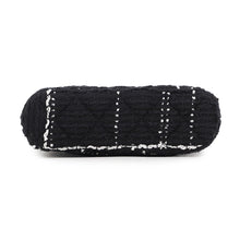 将图像加载到图库查看器中,CHANEL Chain Shoulder Bag Year Gift Black/White Tweed Size Mini