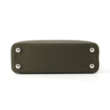 将图像加载到图库查看器中,LOUIS VUITTON Capucines Khaki GreenM57227 Taurillon Leather Size BB