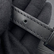将图像加载到图库查看器中,LOUIS VUITTON Danube LV Circle NoirM55120 Epi Leather Size PM